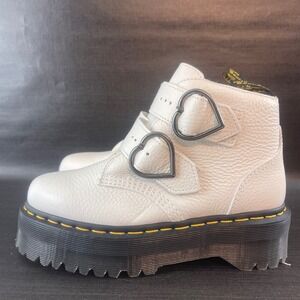 Dr Martens Devon Heart Womens 7 Platform White Leather Buckle Chunky Sole Boots